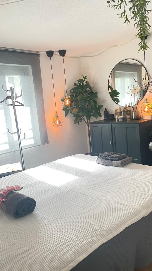 Echter Behandlungsraum von Enjoy Thai Massage in Emmen